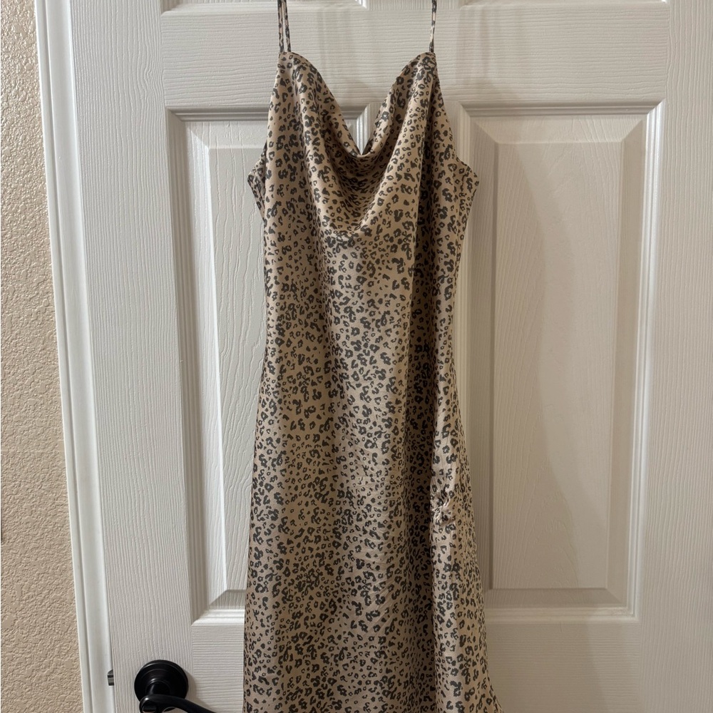 Abercrombie & Fitch Beige Leopard Print Midi Dress